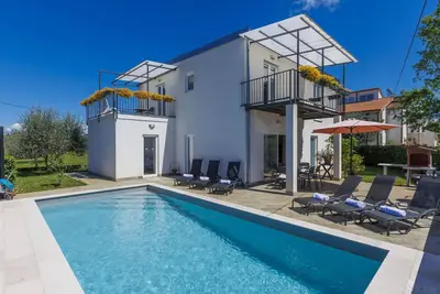 Image de Maison de vacances privée avec climatisation, Wifi, piscine privée, Tv, terrasse, vue panoramique