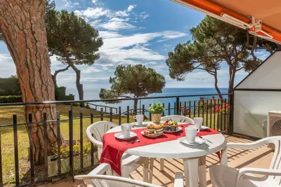 Image de Bel appartement pour 4 personnes avec climatisation, Wifi, Tv, terrasse et parking