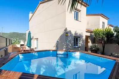 Image de Belle maison de vacances privée avec piscine privée, Wifi, climatisation, Tv, patio, parking