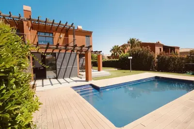 Image de Belle maison de vacances privée avec climatisation, Wifi, piscine privée, Tv, patio et parking