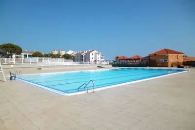 Image de Bel appartement pour 4 personnes avec Wifi, climatisation, piscine, Tv et terrasse