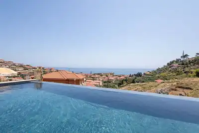 Image de Joli appartement pour 4 personnes avec Wifi, piscine, climatisation, Tv, patio et parking