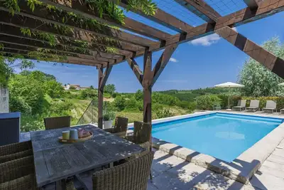 Image de Merveilleuse maison de vacances privée avec Wifi, climatisation, piscine privée, Tv et patio