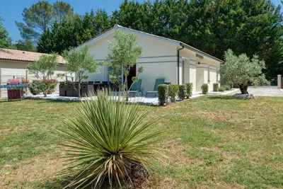 Image de Magnifique maison de vacances privée pour 4 personnes avec climatisation, Tv, terrasse et parking
