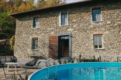 Image de Belle maison de vacances privée avec piscine privée, Wifi, patio, vue panoramique et parking