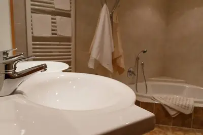 Image de Confortable appartement pour 5 personnes avec Wifi, Tv, terrasse et parking