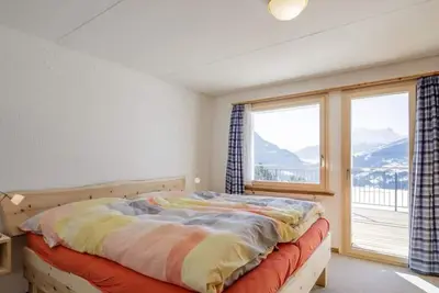 Image de Agréable appartement pour 10 personnes avec Tv et balcon