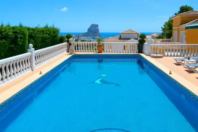 Image de Belle maison de vacances privée avec Wifi, piscine privée, climatisation, Tv et terrasse