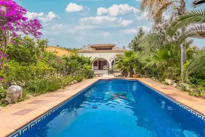 Image de Belle maison de vacances privée avec climatisation, Wifi, piscine privée, Tv, patio, parking