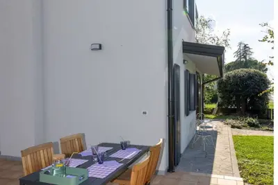 Image de Magnifique maison de vacances privée pour 4 personnes avec Wifi, climatisation et terrasse