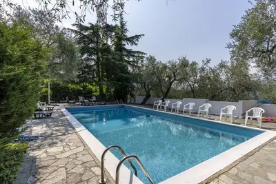 Image de Bel appartement avec piscine, Wifi, balcon, animaux admis, vue panoramique et parking