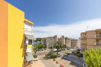 Bel appartement avec Wifi, climatisation, Tv, terrasse, animaux admis et parking