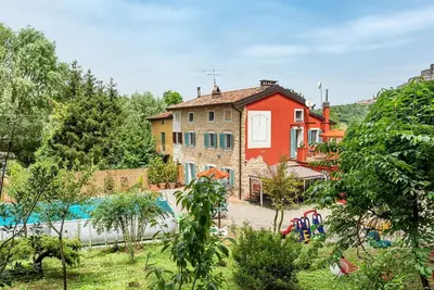 Image de Joli appartement pour 10 personnes avec Wifi, piscine privée, Tv, terrasse et animaux admis