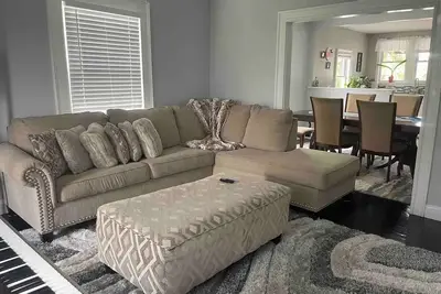 Image de Charming 2 Bedroom house  in Newport: Your dream Vacation awaits!