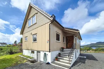 Image de Superbe maison à Vikebygd avec Wi-Fi