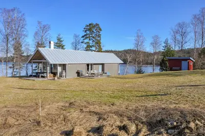 Image de Belle maison Ă Gustavsfors avec sauna