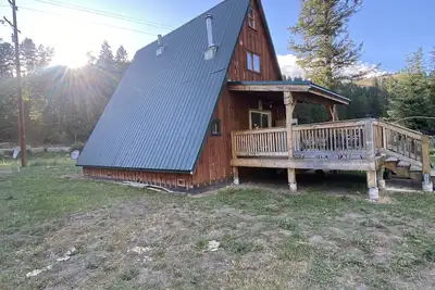 Image de Perfect outdoorsman retreat! Centered around many lakes and public access areas