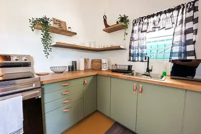 Image de Centrally located, Family and Pet Friendly.