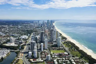 Image de Modern self contained service apartment in heart of Broadbeach.
