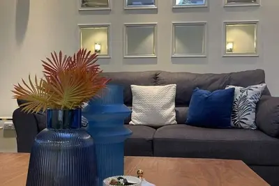 The Blue Hse w/panoramic views