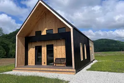 Image de Wildflower Walk| River Beach|Hot Tub Views