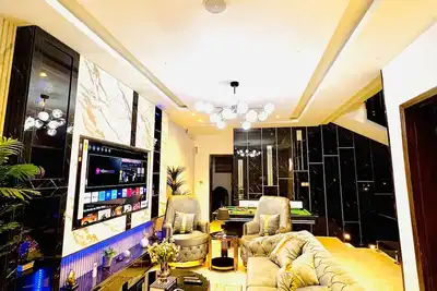 Image de 3 Bedroom Duplex With Pool And Bq In Ikate Lekki