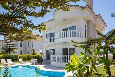 Image de BlueHomes Villa's Örin