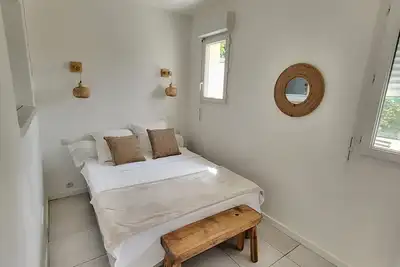 Image de T2 Lumineux et Climatisé Avec Jardin de 30 m2 et Stationnement