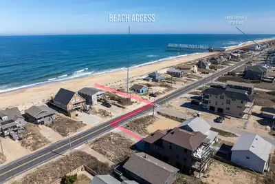 Image de Steps To Beach & Unlimited Ocean Views\nENTIRE 4 Bed, 4 Bath- 5 Star House-Sleep 8