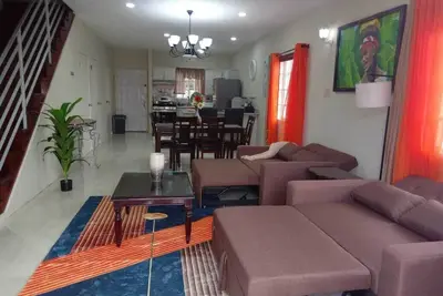 Mirando Place. . . 2 Bed 2 Bath Townhouse #1. . . Gym+Pool+Hot Tub. . . Sleep 8