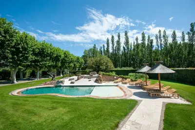 Image de Gîte Cerise - Maison climatisée avec piscine