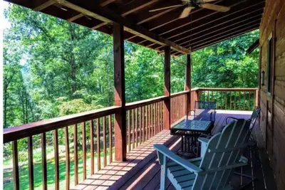 Image de Modern Cabin; River! 13 acres! Hiking! Wineries!