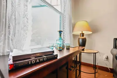 Image de Pulaski Trail Escape / Fully Stocked Kitchen / Sleeps 18 w Off Street Parking