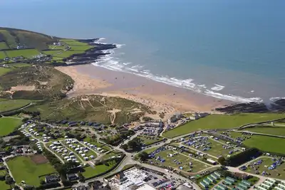 Image de 3 chambres à coucher à Swimbridge