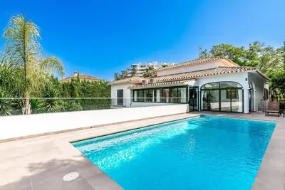 Image de Beautiful 3 bedroom villa with Private Pool near Puerto Banus