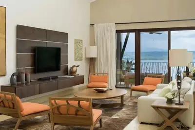 Image de Luxe Villa- Private Beach Clubs, Concierge, Golf Cart! ☆Four Seasons Access☆
