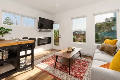 Image de New Garden Studio I ProClean I Skylight I Rain Shower I Nespresso I Free Parking