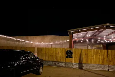 Image de Huge 11 Bd 6 Ba Cabin! Bar And Golf Simulator Inside, Outdoor Kitchen/Projector