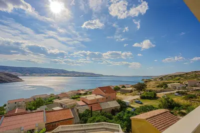 Image de Modern apartment on the hill with balcony, sea view and shared garden