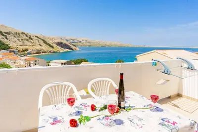 Image de Apartment with sea view, free parking, safe, Netflix