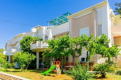 Image de Beautiful apartment with shared garden, near the center, free parking