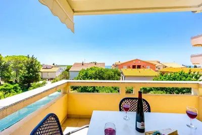 Image de Apartment close to the center with shared garden