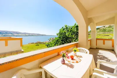 Image de Apartment with seaview and beautiful pool