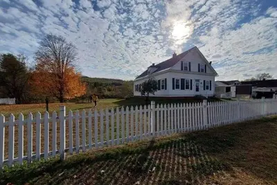 Image de The River House! Expansive Vermont colonial Connecticut River & Private 2acres
