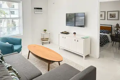 Image de 2 Bedroom On The Beach!