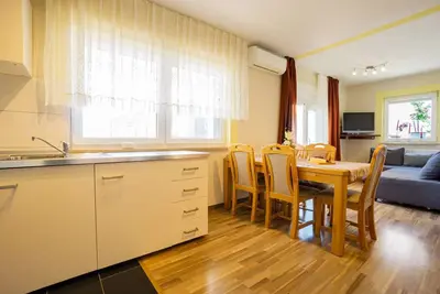 Image de Apartment Glumac 1 with sea view and a fireplace