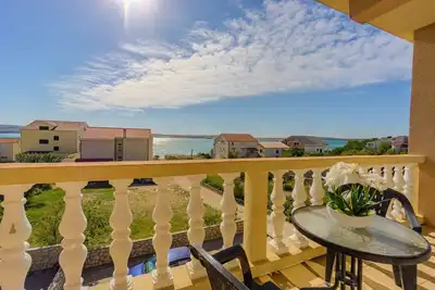 Image de Apartment near the beach with sea view