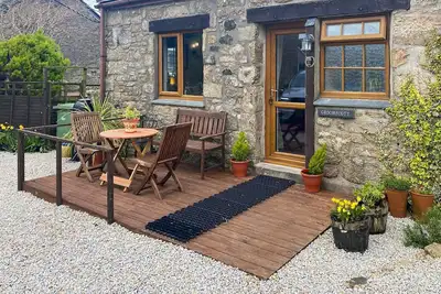 Image de This idyllic retreat serves as an ideal base for small families, couples and their dogs.