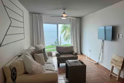 Image de Beachfront Luxury Apartment