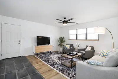 Image de Elegant 2br Escape in Manhattan – WiFi & Parking